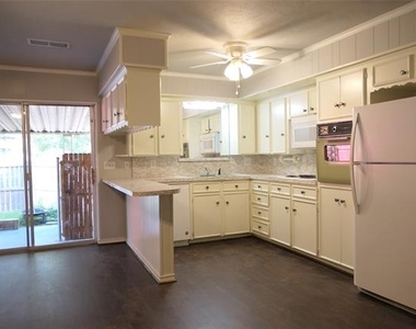 6315 Rincon Way - Photo Thumbnail 23