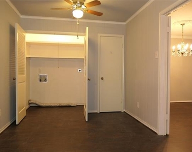 6315 Rincon Way - Photo Thumbnail 6