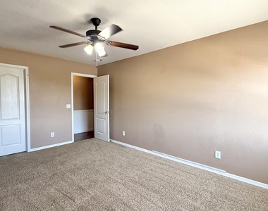 2714 E Birchwood Place - Photo Thumbnail 15