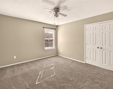 8704 Swan Park Drive - Photo Thumbnail 15