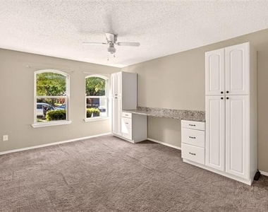 8704 Swan Park Drive - Photo Thumbnail 13