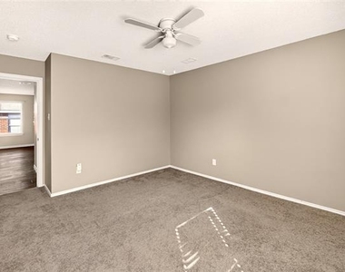 8704 Swan Park Drive - Photo Thumbnail 16