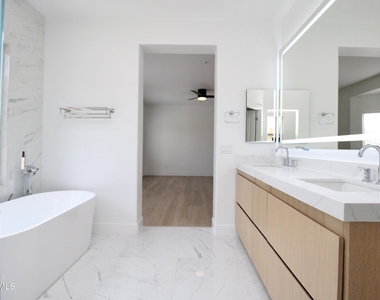 15019 N 100th Way - Photo Thumbnail 28