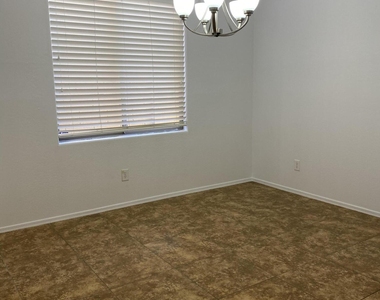 1704 S Falcon Drive - Photo Thumbnail 20