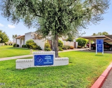 6040 N 79th Street - Photo Thumbnail 31