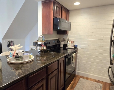 6040 N 79th Street - Photo Thumbnail 3