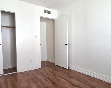 6040 N 79th Street - Photo Thumbnail 25