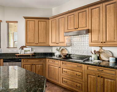 15225 W Frontier Drive - Photo Thumbnail 13