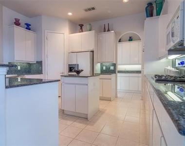 18007 Rock Branch Drive - Photo Thumbnail 6