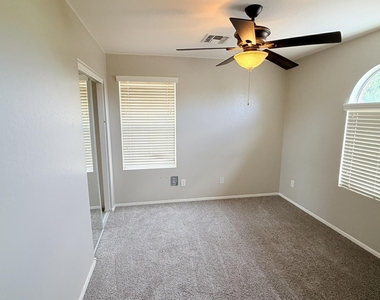 44989 W Woody Road - Photo Thumbnail 7