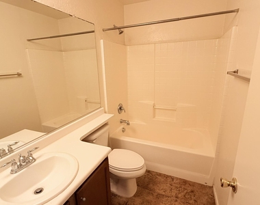 44989 W Woody Road - Photo Thumbnail 8