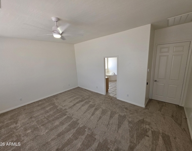 2653 N Travis -- - Photo Thumbnail 28