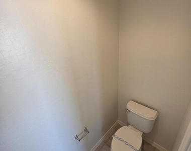 2653 N Travis -- - Photo Thumbnail 33