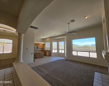 2653 N Travis -- - Photo Thumbnail 4