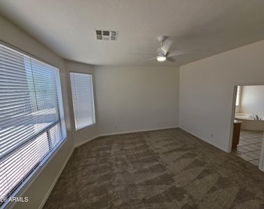 2653 N Travis -- - Photo Thumbnail 27