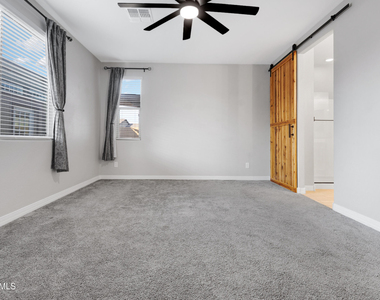 24194 W Whyman Avenue - Photo Thumbnail 35