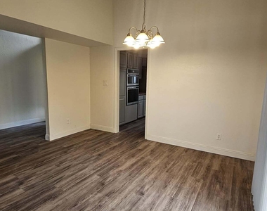15849 E Palomino Boulevard - Photo Thumbnail 5