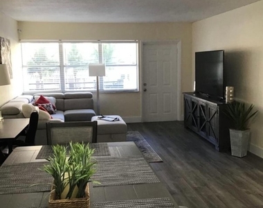 401 Golden Isles Drive - Photo Thumbnail 3