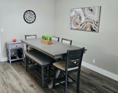401 Golden Isles Drive - Photo Thumbnail 18