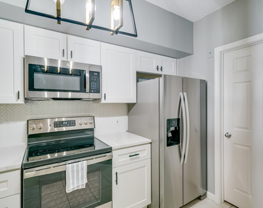 11780 St Andrews Place - Photo Thumbnail 5