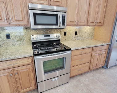 6041 E Preston Street - Photo Thumbnail 5