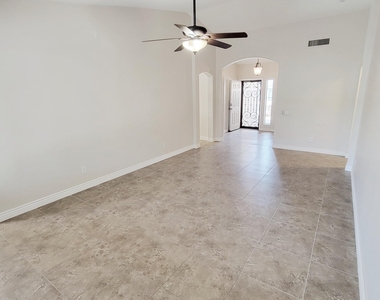 6041 E Preston Street - Photo Thumbnail 1