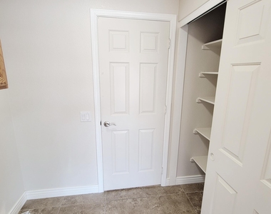 6041 E Preston Street - Photo Thumbnail 6