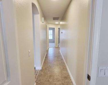 6041 E Preston Street - Photo Thumbnail 18
