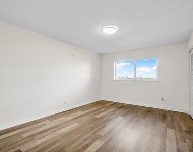 2615 Ne 1st Court - Photo Thumbnail 15