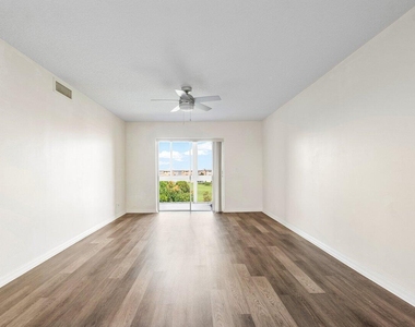 2615 Ne 1st Court - Photo Thumbnail 10