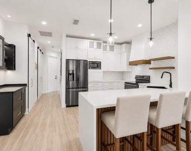205 Shelley Lane - Photo Thumbnail 4