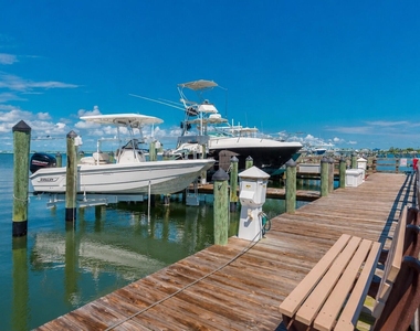 205 Shelley Lane - Photo Thumbnail 9
