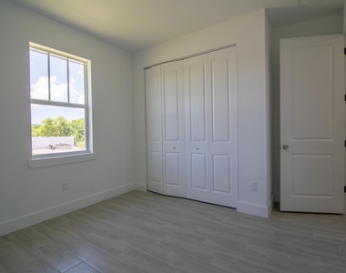 10654 Washington Road - Photo Thumbnail 25