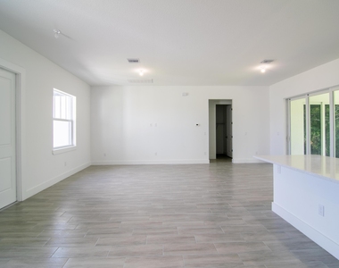 10654 Washington Road - Photo Thumbnail 10
