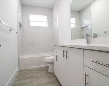 10654 Washington Road - Photo Thumbnail 15