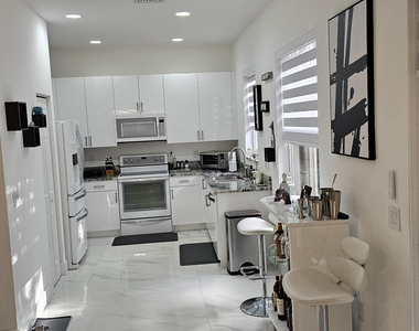 10435 Yarrow Drive - Photo Thumbnail 10