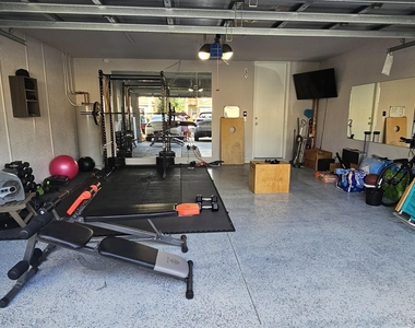 10435 Yarrow Drive - Photo Thumbnail 2