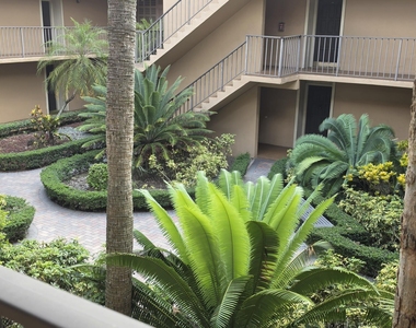 10425 Sw 112th - Photo Thumbnail 1