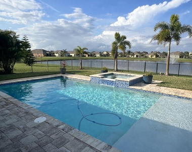 3280 Roxbury Place Sw - Photo Thumbnail 1