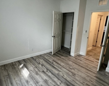 3280 Roxbury Place Sw - Photo Thumbnail 16