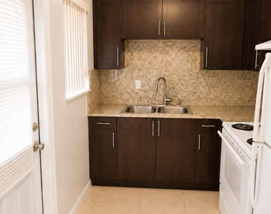 3609 Polk Street - Photo Thumbnail 5