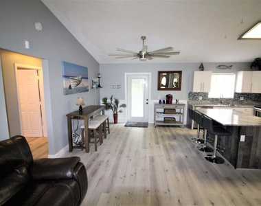 147 Nw 10th Avenue - Photo Thumbnail 17