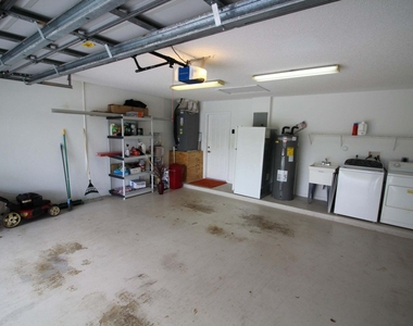 147 Nw 10th Avenue - Photo Thumbnail 6