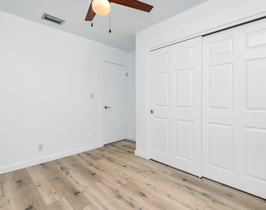 2501 Taylor Street - Photo Thumbnail 16