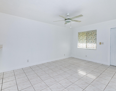 2501 Taylor Street - Photo Thumbnail 4
