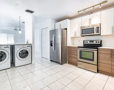 2501 Taylor Street - Photo Thumbnail 8