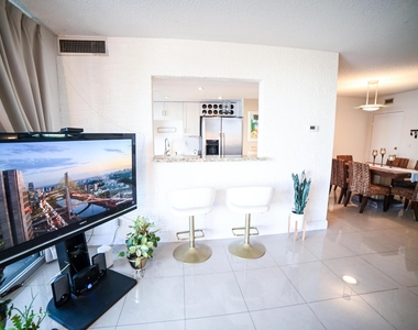 2701 N Ocean Boulevard - Photo Thumbnail 12