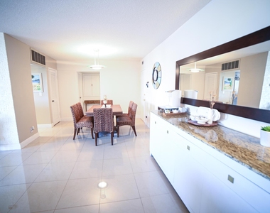 2701 N Ocean Boulevard - Photo Thumbnail 7