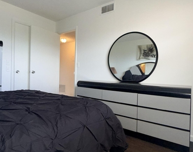 2601 Ne 3rd Court - Photo Thumbnail 15