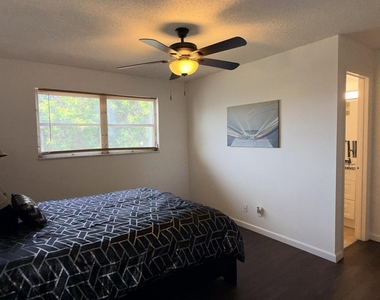 2601 Ne 3rd Court - Photo Thumbnail 17